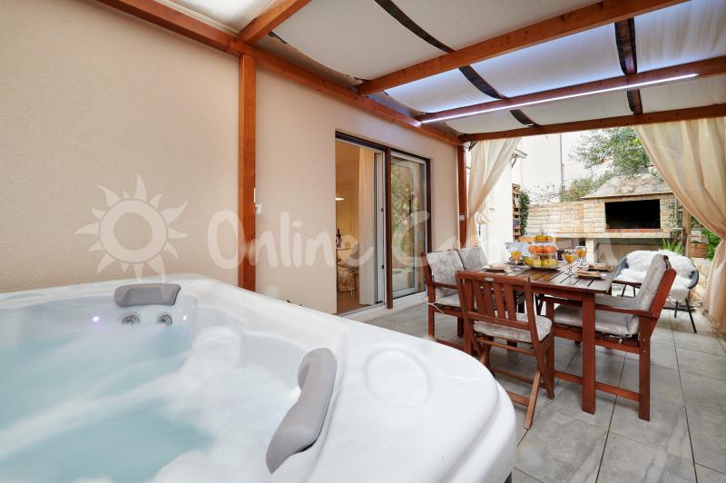 Apartman Jolanda 2
